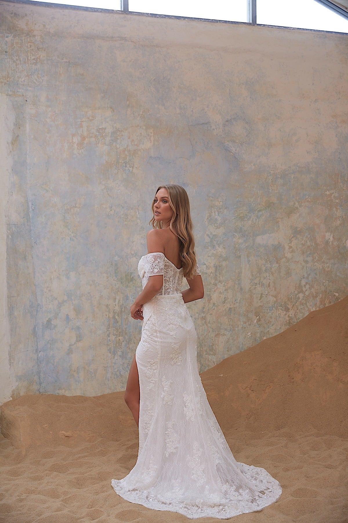Laguna Wedding Dress STYLE CODE: TC2423