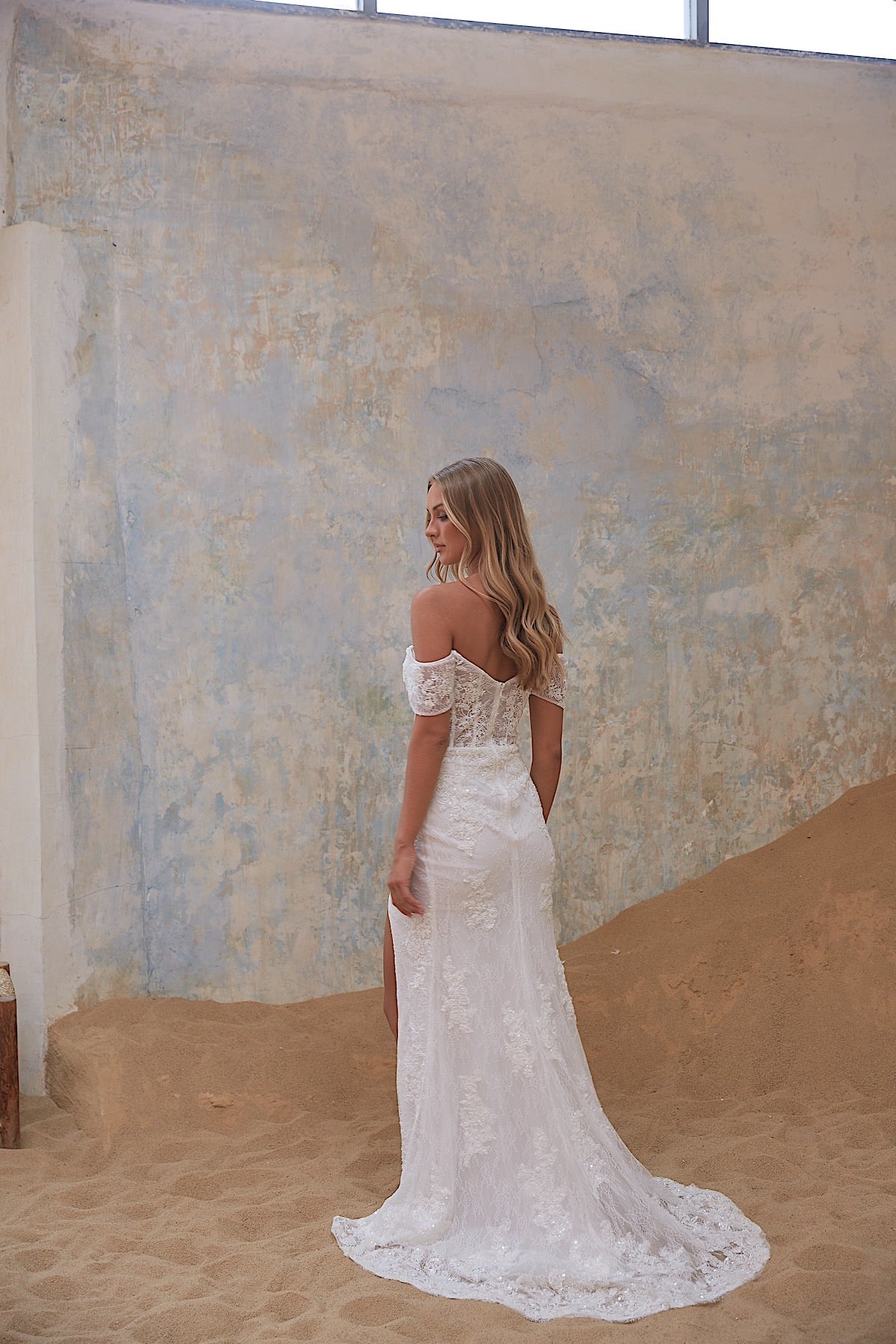 Laguna Wedding Dress STYLE CODE: TC2423