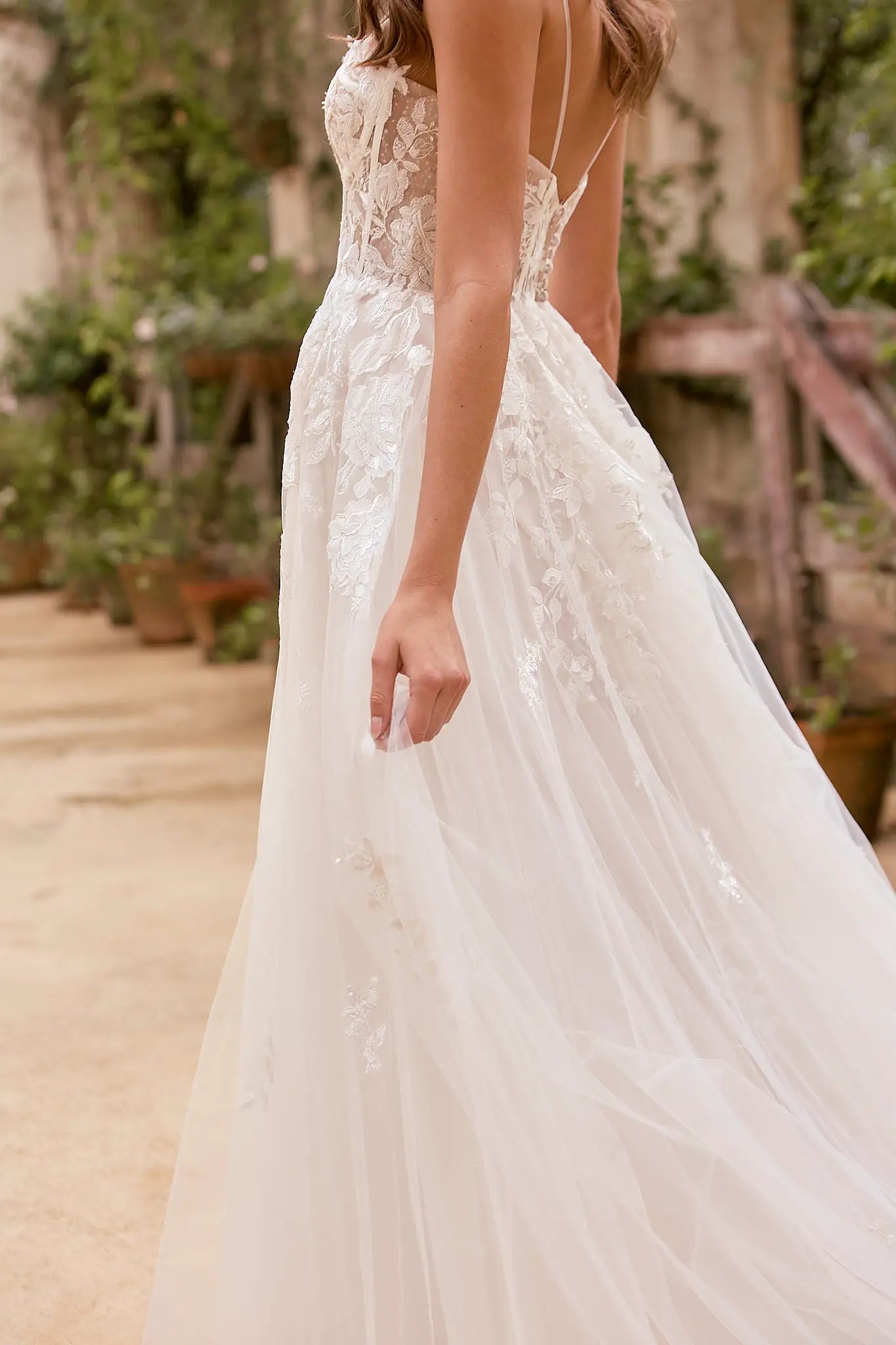 Lourdes Wedding Dress Style Code: TC2532