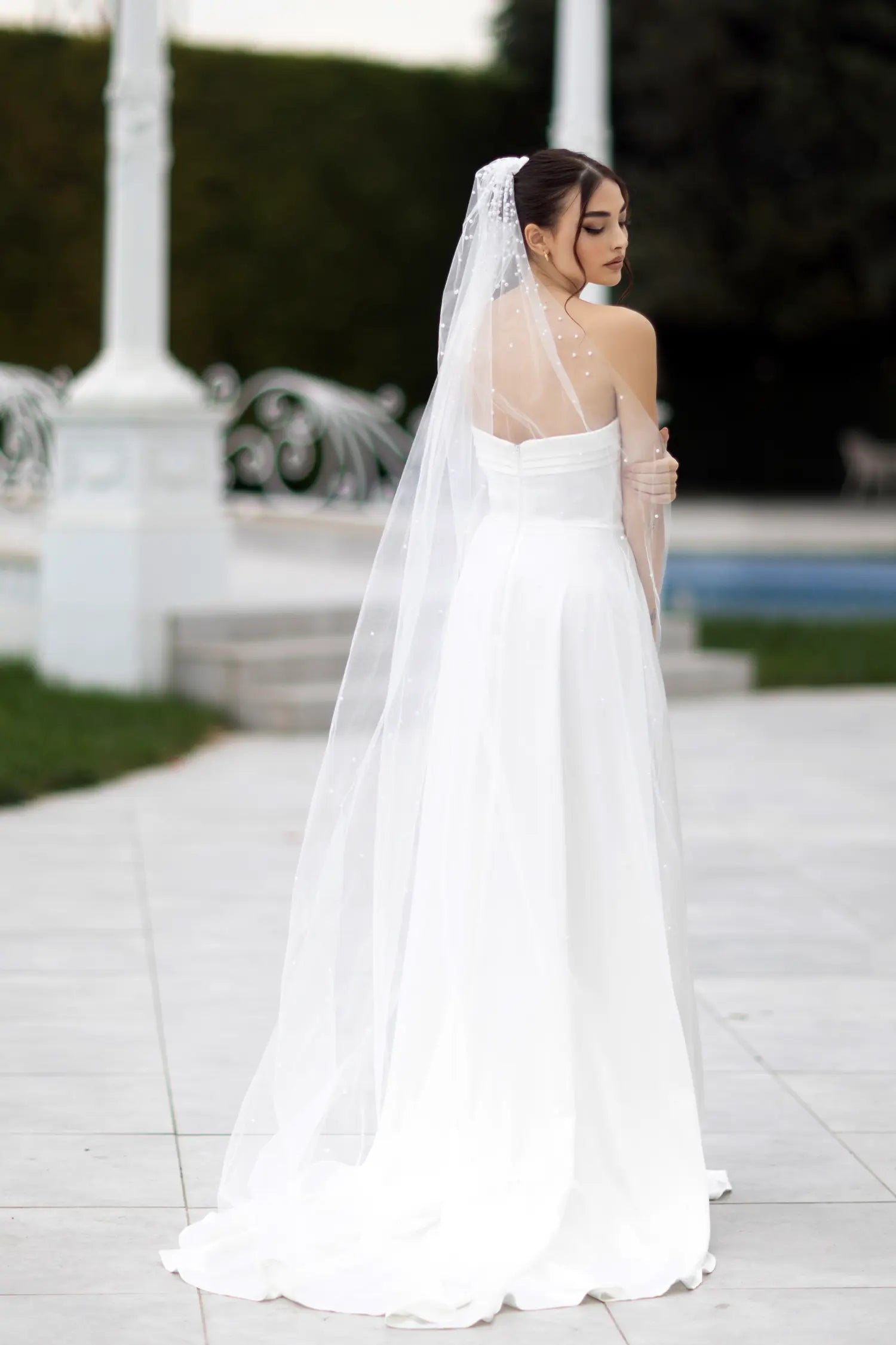 TW105 BRIDAL DRESS