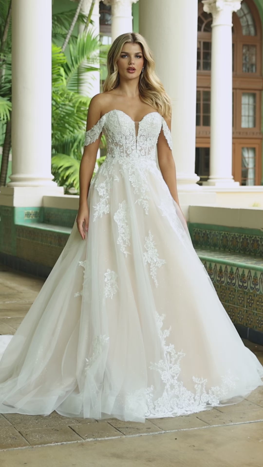 BRIDAL DRESS STYLE MEGAN 84401